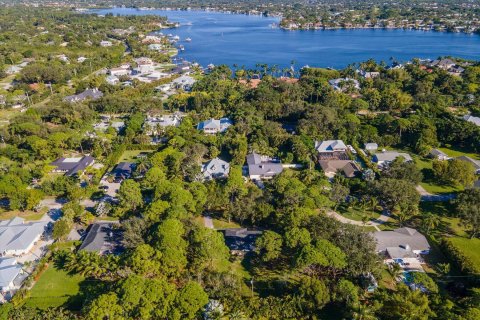 Land in Jupiter, Florida № 1118548 - photo 1