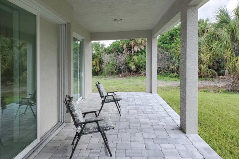 House in Port Charlotte, Florida 3 bedrooms, 160.44 sq.m. № 1342649 - photo 22