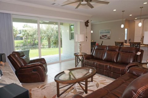 House in Port Charlotte, Florida 3 bedrooms, 160.44 sq.m. № 1342649 - photo 6