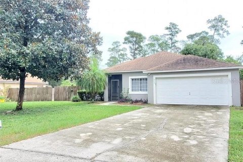 House in Davenport, Florida 4 bedrooms, 122.54 sq.m. № 1342724 - photo 1