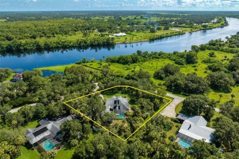 Villa ou maison à vendre à LaBelle, Floride: 4 chambres, 313.64 m2 № 1342648 - photo 1