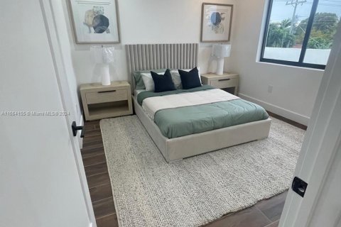 Casa en venta en Miami, Florida, 4 dormitorios, 254.74 m2 № 1377220 - foto 18