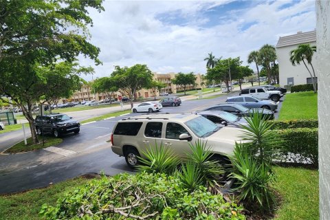 Condo in Sunrise, Florida, 2 bedrooms  № 1328052 - photo 29