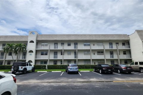 Condominio en venta en Sunrise, Florida, 2 dormitorios, 78.97 m2 № 1328052 - foto 1