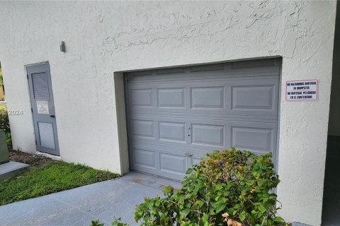 Condo in Sunrise, Florida, 2 bedrooms  № 1328052 - photo 30