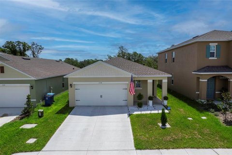 House in Davenport, Florida 3 bedrooms, 150.97 sq.m. № 1341775 - photo 2