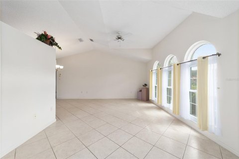 House in Ocala, Florida 3 bedrooms, 171.78 sq.m. № 1392663 - photo 6