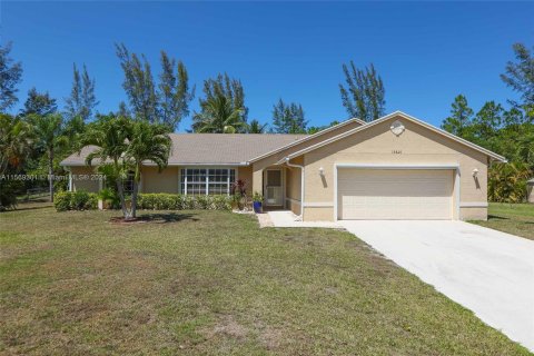 House in Loxahatchee Groves, Florida 3 bedrooms, 176.79 sq.m. № 1118889 - photo 2