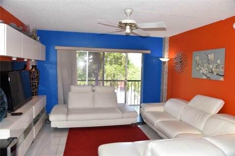 Copropriété à vendre à Lauderhill, Floride: 2 chambres, 90.3 m2 № 1159723 - photo 17