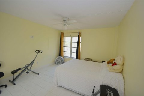 Copropriété à vendre à Lauderhill, Floride: 2 chambres, 90.3 m2 № 1159723 - photo 8