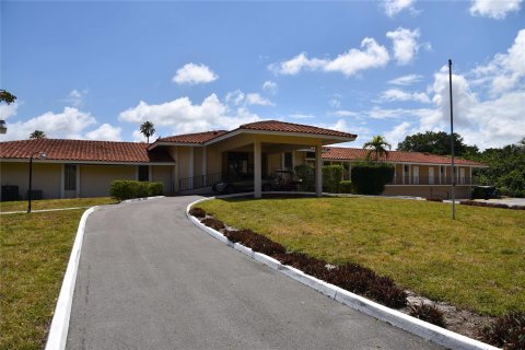 Copropriété à vendre à Lauderhill, Floride: 2 chambres, 90.3 m2 № 1159723 - photo 1