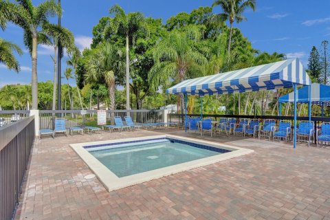 Condo in Coconut Creek, Florida, 3 bedrooms  № 1180625 - photo 8