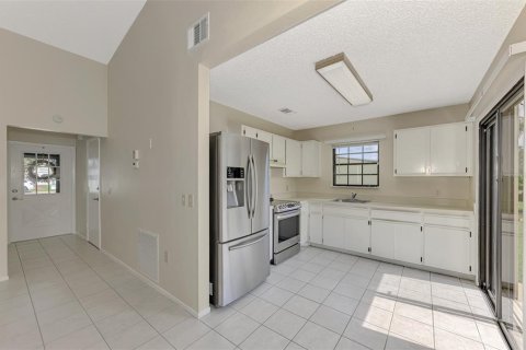 Villa ou maison à vendre à Port Charlotte, Floride: 2 chambres, 85.75 m2 № 1383947 - photo 17