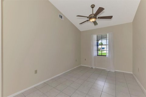 Villa ou maison à vendre à Port Charlotte, Floride: 2 chambres, 85.75 m2 № 1383947 - photo 10