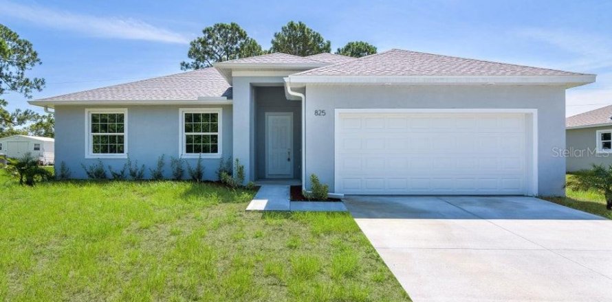 House in Palm Bay, Florida 4 bedrooms, 177.35 sq.m. № 742865