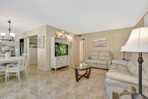 Copropriété à vendre à Deerfield Beach, Floride: 2 chambres, 76.18 m2 № 1186382 - photo 12