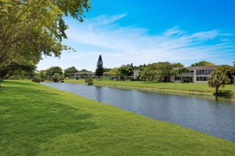 Copropriété à vendre à Deerfield Beach, Floride: 2 chambres, 76.18 m2 № 1186382 - photo 4