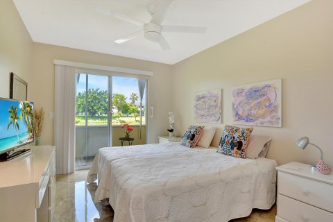 Condo in Deerfield Beach, Florida, 2 bedrooms  № 1186382 - photo 8