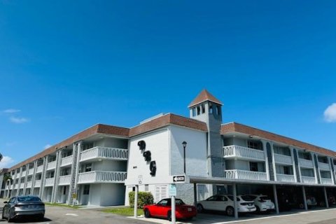 Condo in Deerfield Beach, Florida, 1 bedroom  № 1162038 - photo 16