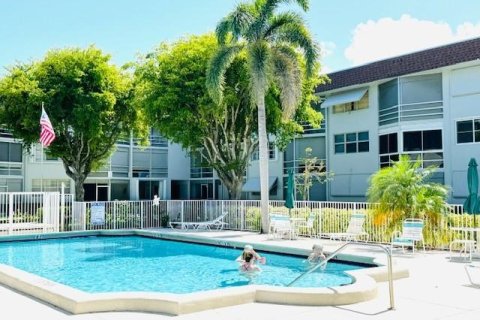 Condo in Deerfield Beach, Florida, 1 bedroom  № 1162038 - photo 9