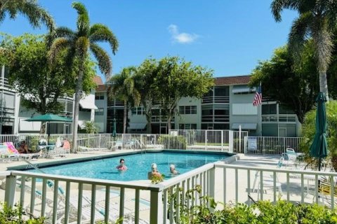 Condo in Deerfield Beach, Florida, 1 bedroom  № 1162038 - photo 10