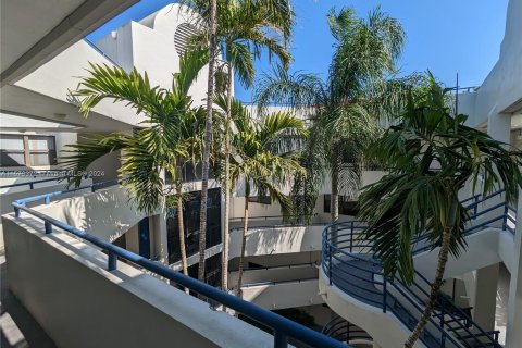 Copropriété à vendre à Aventura, Floride: 2 chambres, 116.59 m2 № 1135229 - photo 19