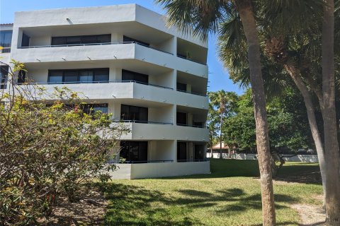 Copropriété à vendre à Aventura, Floride: 2 chambres, 116.59 m2 № 1135229 - photo 21