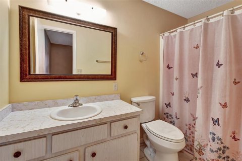 Condo in DeLand, Florida, 2 bedrooms  № 1191892 - photo 20