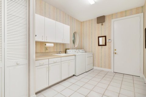 Casa en venta en West Palm Beach, Florida, 3 dormitorios, 323.39 m2 № 804885 - foto 14