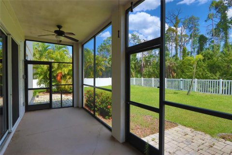 Villa ou maison à vendre à North Port, Floride: 4 chambres, 288 m2 № 1205454 - photo 11