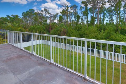 House in North Port, Florida 4 bedrooms, 288 sq.m. № 1205454 - photo 7