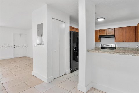 Adosado en venta en Opa-locka, Florida, 3 dormitorios, 117.34 m2 № 1306052 - foto 27