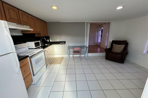 Casa en venta en Pompano Beach, Florida, 4 dormitorios, 137.31 m2 № 1182819 - foto 9