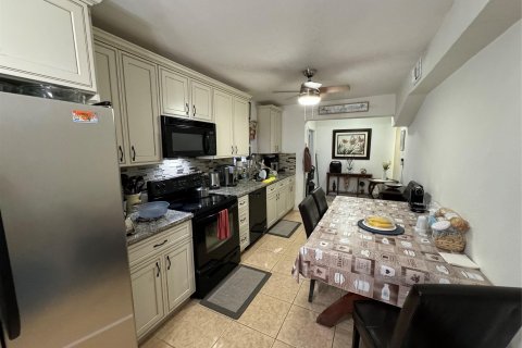 Casa en venta en Pompano Beach, Florida, 4 dormitorios, 137.31 m2 № 1182819 - foto 13