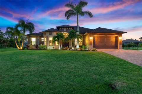 Villa ou maison à vendre à North Port, Floride: 3 chambres, 207.64 m2 № 1303659 - photo 1