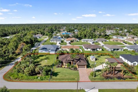 Villa ou maison à vendre à North Port, Floride: 3 chambres, 207.64 m2 № 1303659 - photo 4