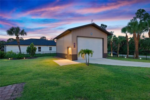 Villa ou maison à vendre à North Port, Floride: 3 chambres, 207.64 m2 № 1303659 - photo 8