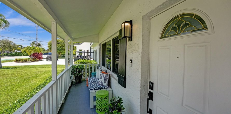 Villa ou maison à Delray Beach, Floride 4 chambres, 131.46 m2 № 996274