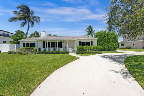 House in Delray Beach, Florida 4 bedrooms, 131.46 sq.m. № 996274 - photo 30