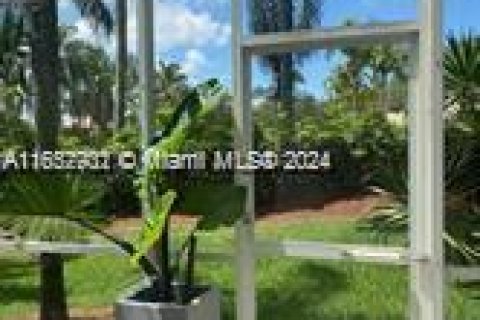 Adosado en venta en Weston, Florida, 2 dormitorios, 117.15 m2 № 1360220 - foto 25