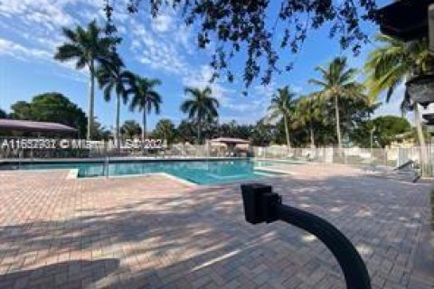 Adosado en venta en Weston, Florida, 2 dormitorios, 117.15 m2 № 1360220 - foto 23