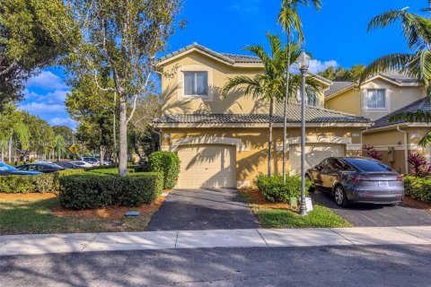 Adosado en venta en Weston, Florida, 4 dormitorios, 171.96 m2 № 1360226 - foto 1