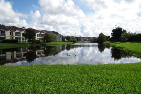 Condo in Boynton Beach, Florida, 2 bedrooms  № 1155416 - photo 15