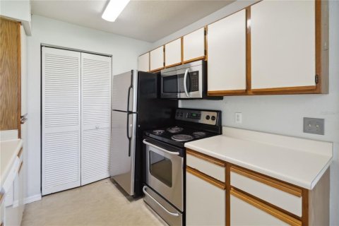 Copropriété à vendre à Orlando, Floride: 2 chambres, 86.77 m2 № 1297243 - photo 12