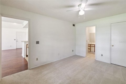 Copropriété à vendre à Orlando, Floride: 2 chambres, 86.77 m2 № 1297243 - photo 16