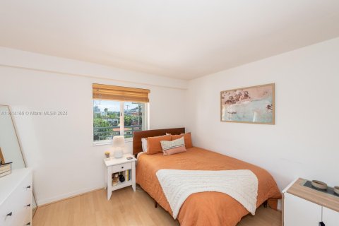 Copropriété à vendre à Miami Beach, Floride: 2 chambres, 91.97 m2 № 1236415 - photo 11