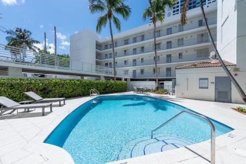 Copropriété à vendre à Miami Beach, Floride: 2 chambres, 91.97 m2 № 1236415 - photo 13