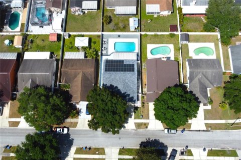 Villa ou maison à vendre à Brandon, Floride: 4 chambres, 148.46 m2 № 1107101 - photo 4