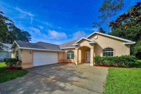 House in Palm Coast, Florida 4 bedrooms, 195.09 sq.m. № 1350513 - photo 1