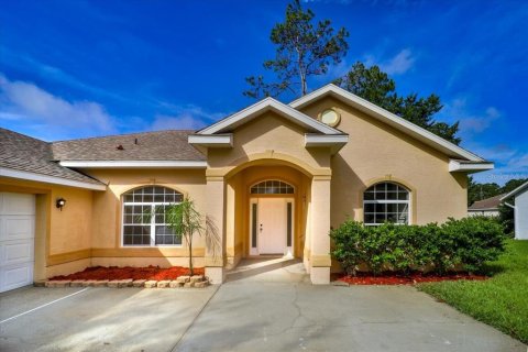 House in Palm Coast, Florida 4 bedrooms, 195.09 sq.m. № 1350513 - photo 9